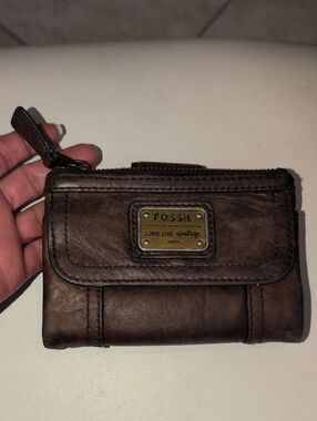 Fossil Dark Brown Leather Small Zip Wallet with Brass Plate